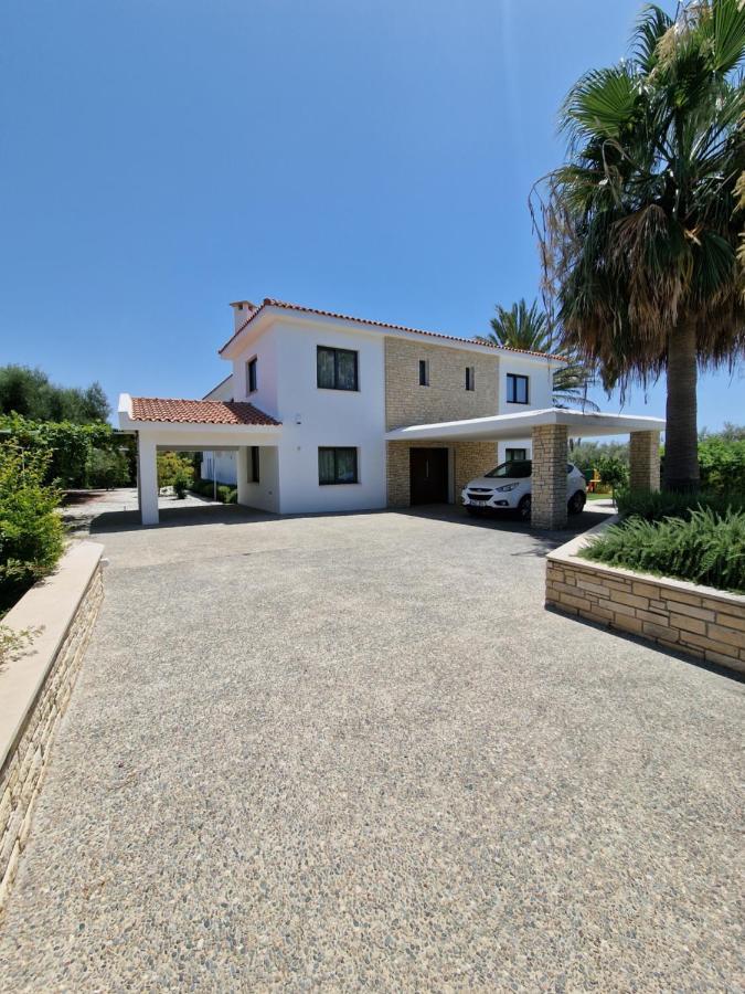 Luxury 6 Bedrooms In Cyprus *